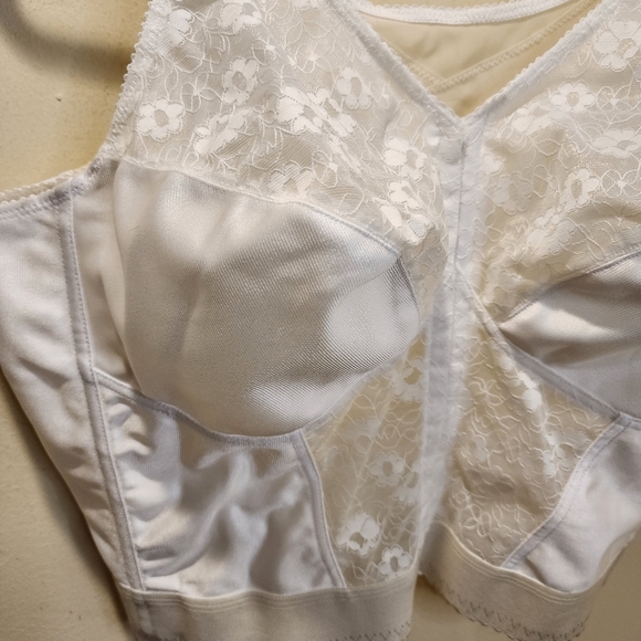 Exquisite Vintage White  Full Coverage Bra with Lace Size 46C - Picture 3 of 11